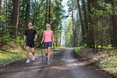 Nordic Walking im Sommerurlaub in Flachau